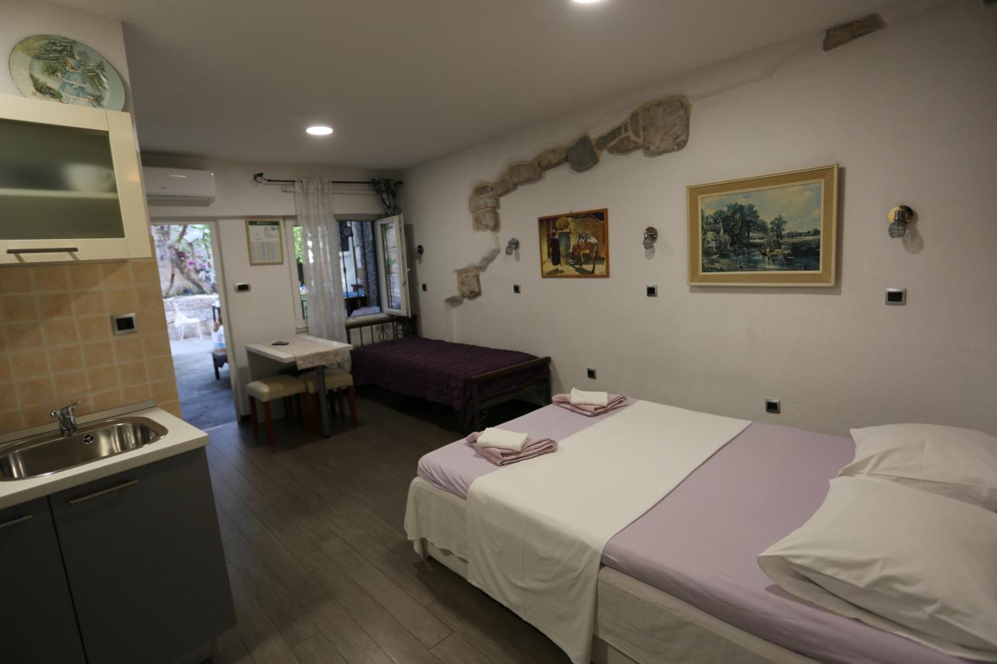Apartments Nikolla Σπλιτ Εξωτερικό φωτογραφία
