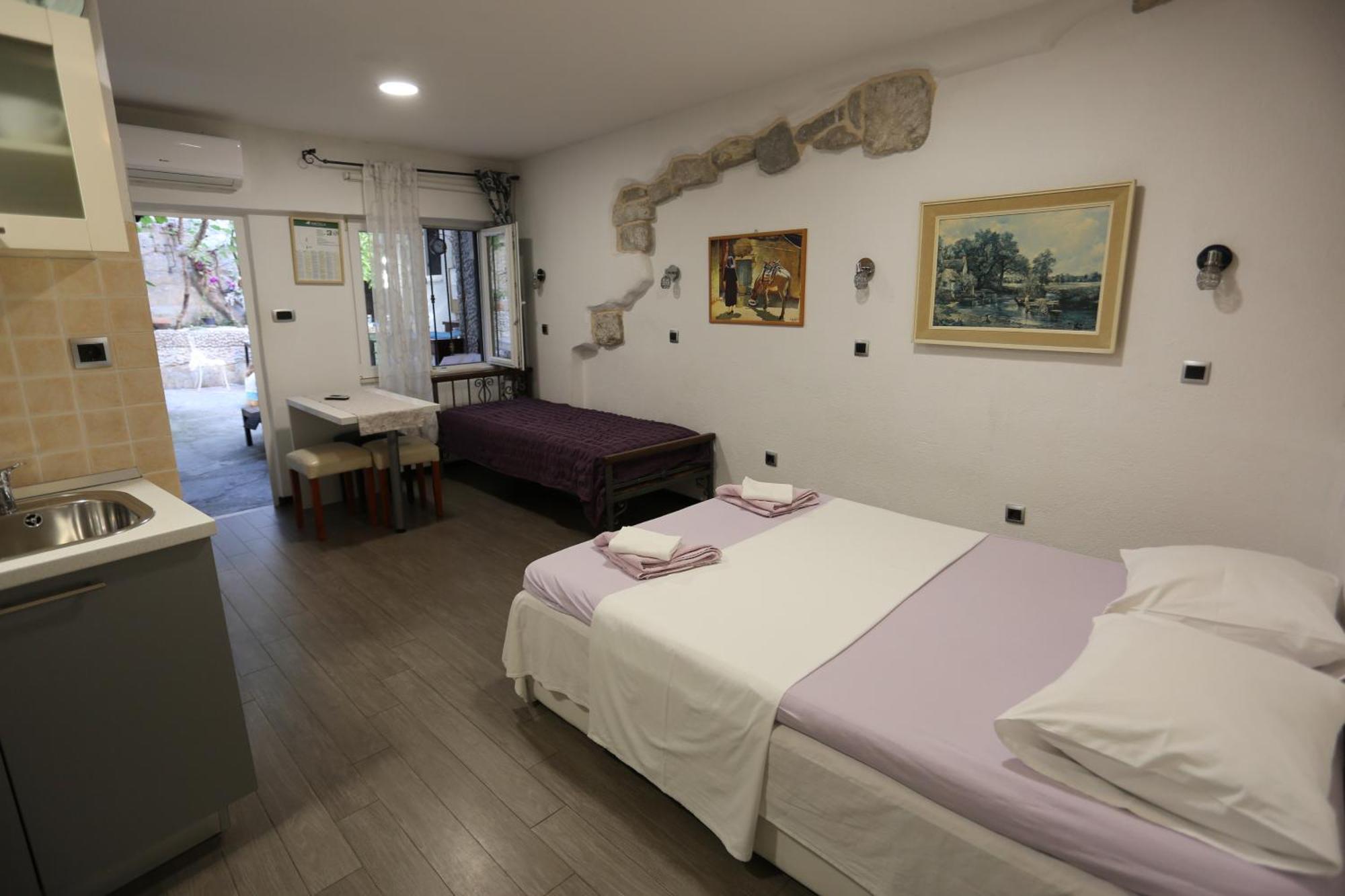 Apartments Nikolla Σπλιτ Εξωτερικό φωτογραφία
