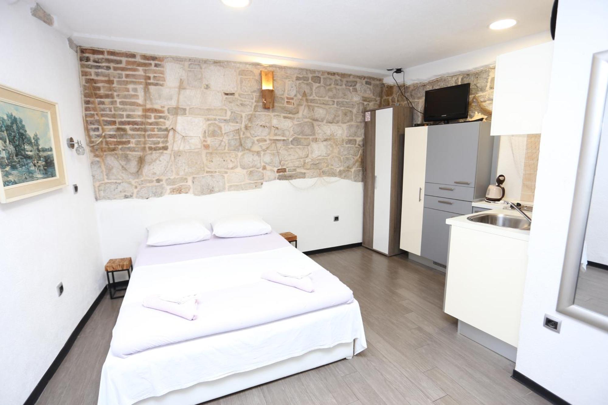 Apartments Nikolla Σπλιτ Εξωτερικό φωτογραφία