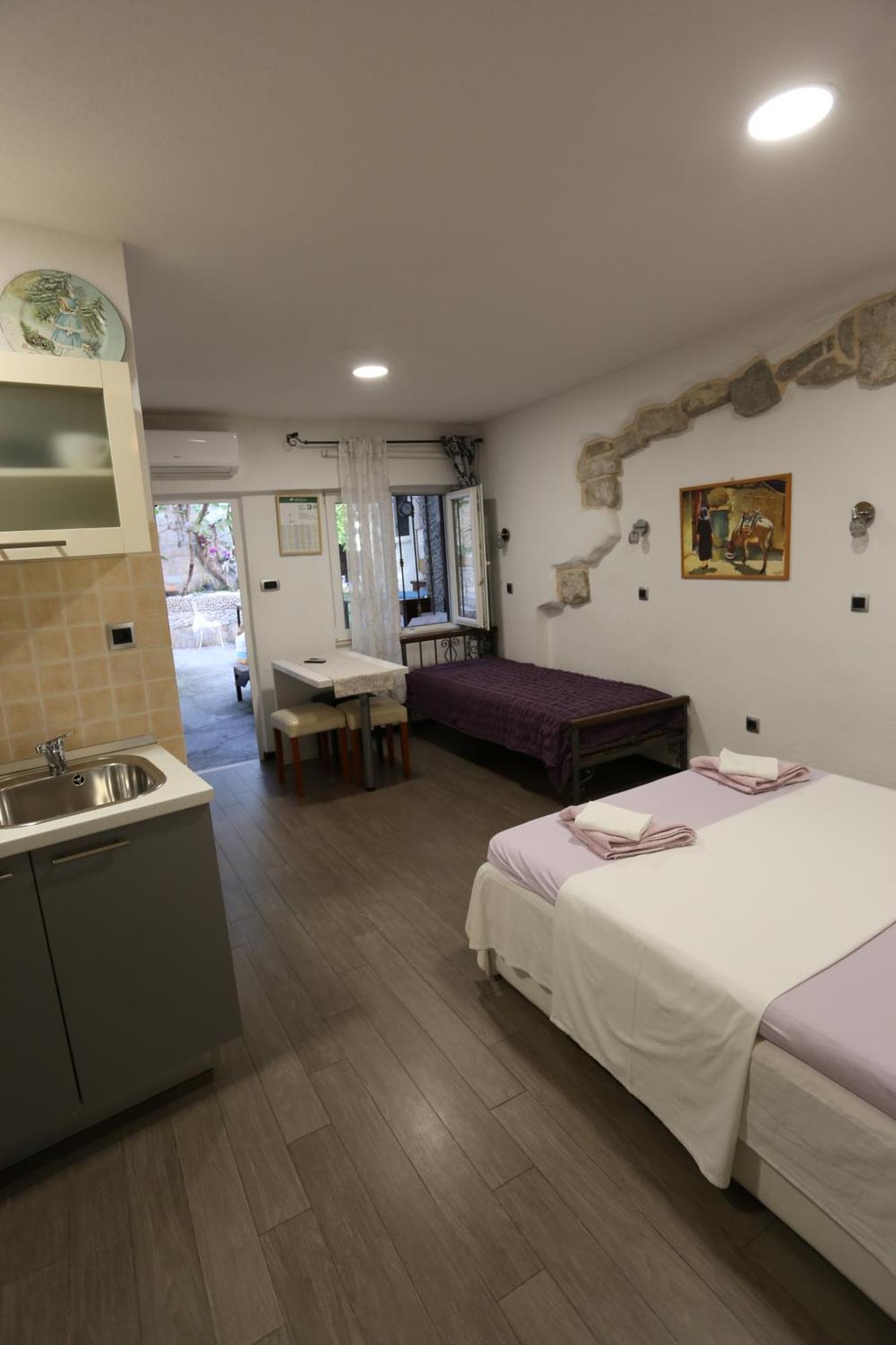Apartments Nikolla Σπλιτ Εξωτερικό φωτογραφία