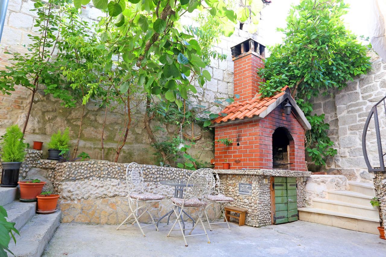 Apartments Nikolla Σπλιτ Εξωτερικό φωτογραφία