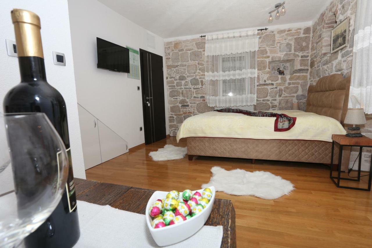 Apartments Nikolla Σπλιτ Εξωτερικό φωτογραφία